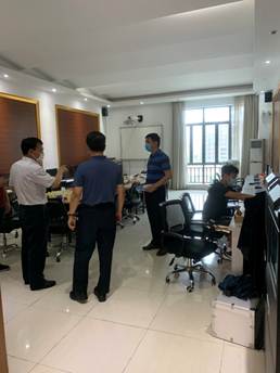 说明: E:\2019-2020下学期\推文\新建文件夹\轻工参观照片\微信图片_20200522115616.jpg